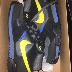 Nike Pyroclast Mid, black & yellow